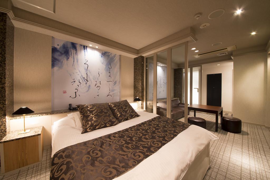 Hotel Beni East (Adults Only) Ōsaka Zimmer foto