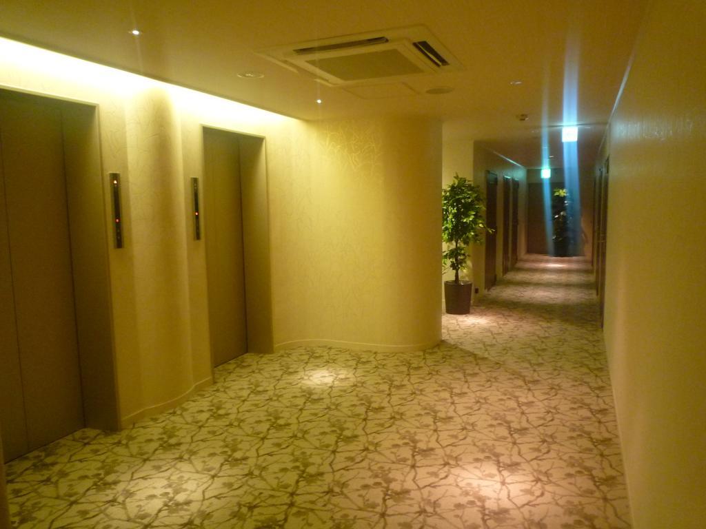 Hotel Beni East (Adults Only) Ōsaka Exterior foto