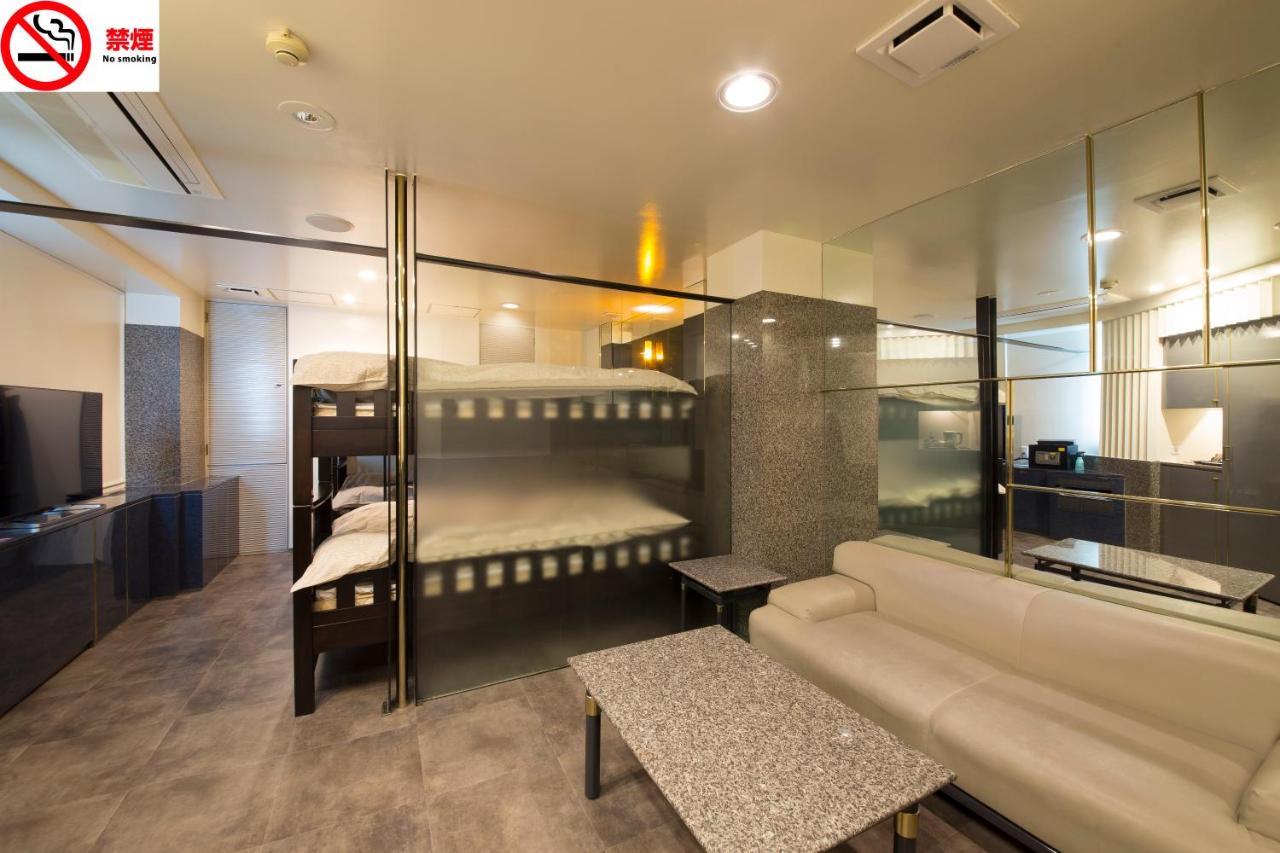 Hotel Beni East (Adults Only) Ōsaka Zimmer foto